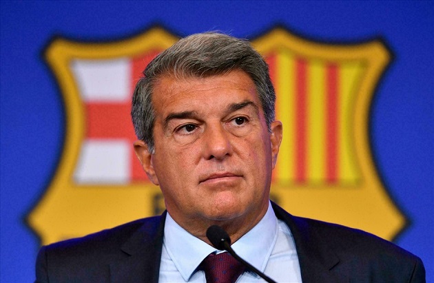 Laporta khẳng định UEFA từng xem xét cấm Barcelona dự Champions League