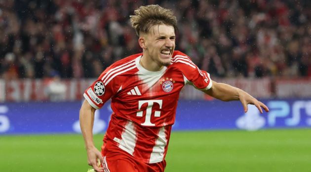 Lennart Karl lập kỷ lục ghi bàn cho Bayern Munich ngay trận ra mắt Champions League