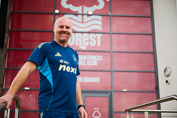 Liệu Sean Dyche có thể cứu rỗi Nottingham?