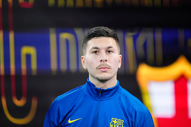 Liverpool chi 50 triệu euro đón sao Barca thay Salah