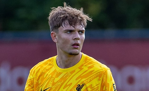 Liverpool đưa sao mai vào danh sách Champions League thay Alisson