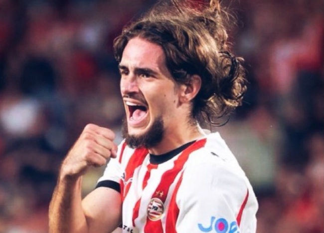 Liverpool tìm thấy viên ngọc quý ở ngày sân Anfield sụp đổ