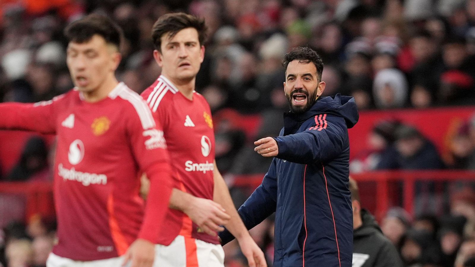 Maguire phá vỡ im lặng sau khi Man Utd sa thải Amorim