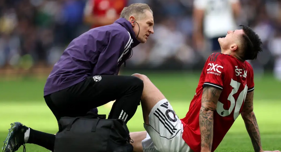 Man Utd thở phào, chấn thương của Sesko không quá nghiêm trọng