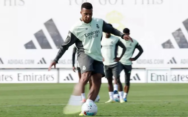 Mbappe trở lại tập luyện, sẵn sàng đấu Getafe