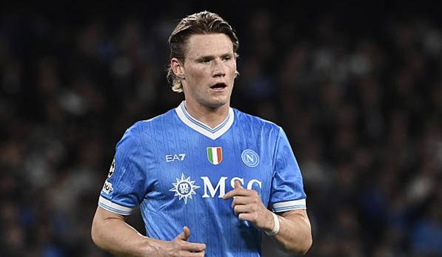 McTominay sa sút tại Napoli, Conte chỉ ra lý do