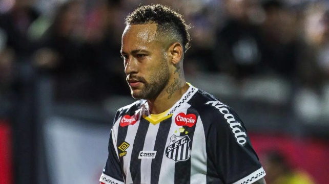 Neymar cân nhắc tương lai, tìm cơ hội dự World Cup