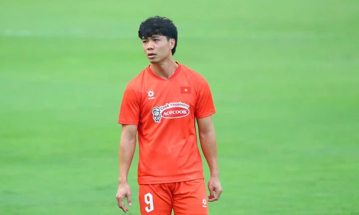 NÓNG: Công Phượng rời ĐT Việt Nam