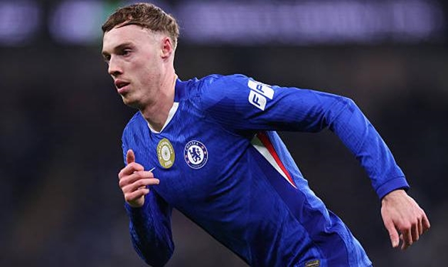 Palmer hóa “người vô hình” ngày trở lại Etihad