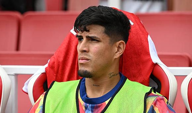 Piero Hincapie báo tin vui cho Arsenal