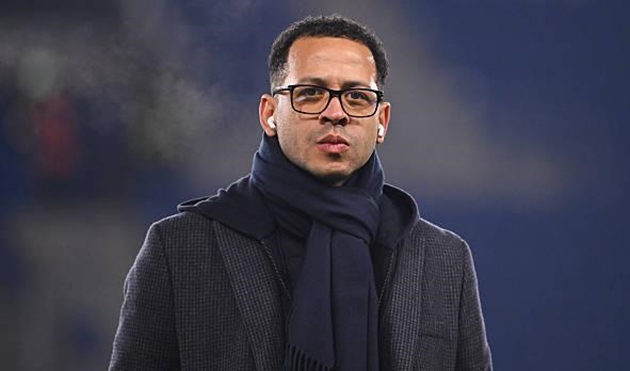 Rosenior mang sự thực dụng kiểu mới đến Chelsea