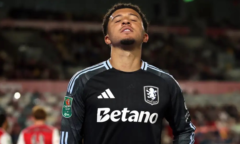 Sancho và bạn gái bị tố nợ tiền người quản lý cũ