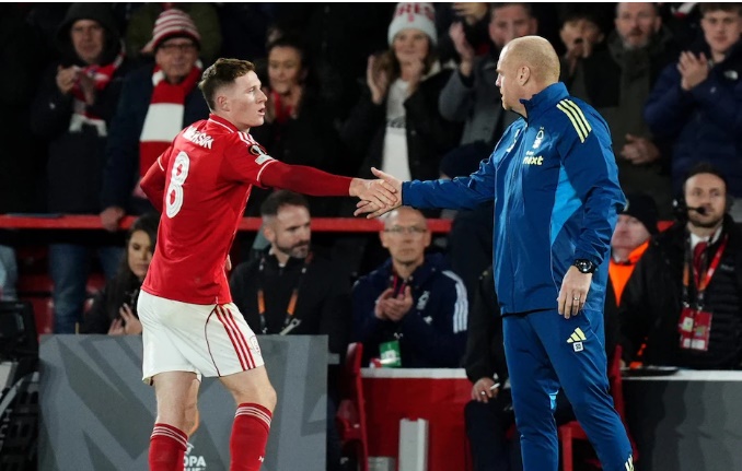 Sean Dyche nói gì sau khi giúp Forest chấm dứt 29 năm chờ đợi?