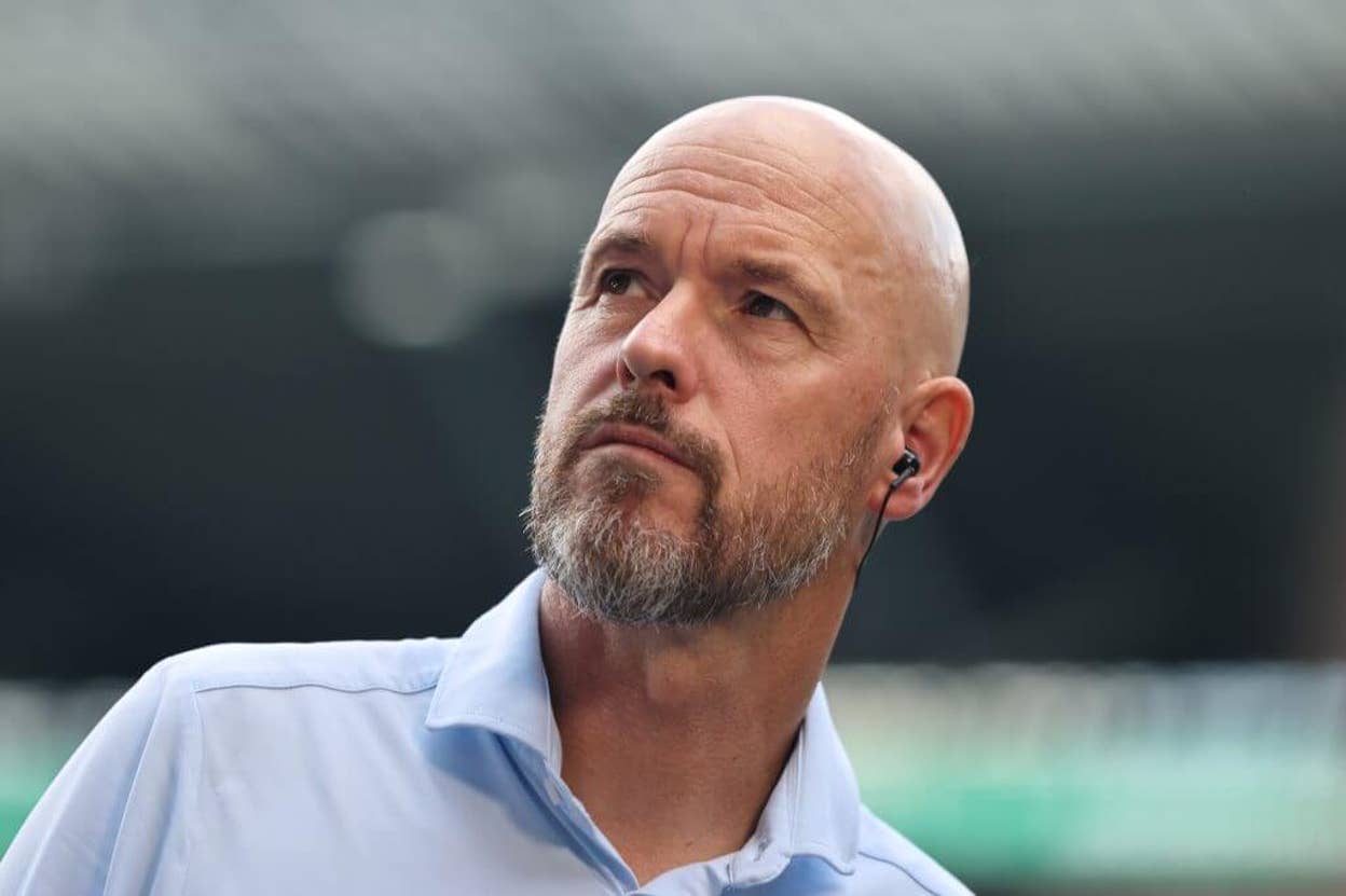Ten Hag bỏ cầm quân để làm sếp tại Twente