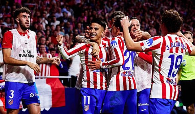 Thiago Amalda tỏa sáng, giúp Atletico chen chân vào top 4