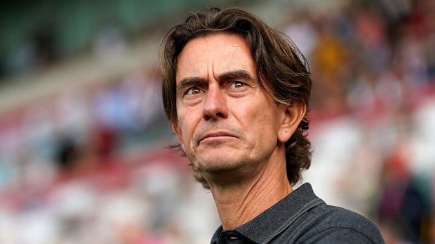 Thomas Frank ca ngợi sếp Tottenham giữa tâm bão