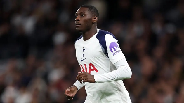 Thomas Frank xác nhận, Kolo Muani chuẩn bị ra mắt Ngoại hạng Anh