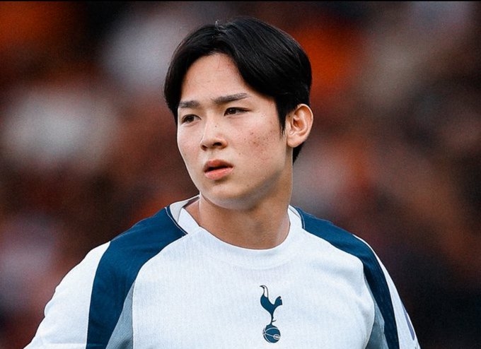 Tottenham đẩy Yang Min-hyeok sang Coventry