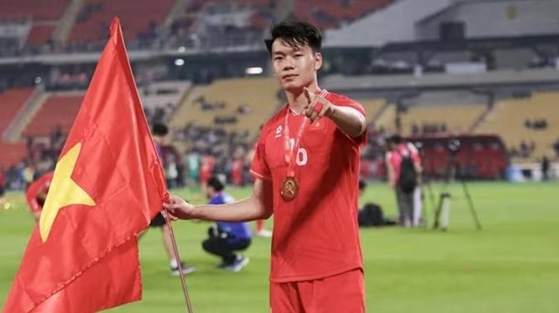 Trụ cột tuyển Việt Nam báo tin vui cho HLV Kim Sang-sik