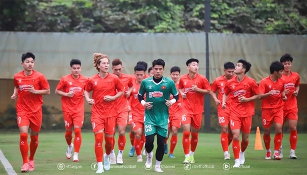 Trước thềm U23 Đông Nam Á, HLV Kim Sang-sik đối mặt “cơn đau đầu” ở hàng thủ