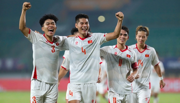 Vì sao bóng bổng trở thành vũ khí đáng sợ nhất của U23 Việt Nam?