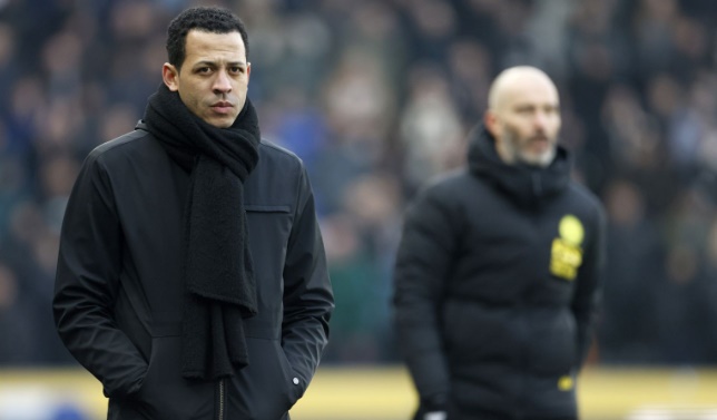 Vì sao Chelsea đặt trọn niềm tin vào Liam Rosenior?