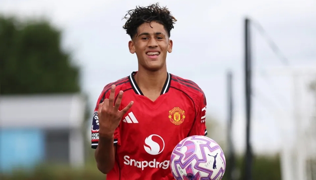 Vì sao JJ Gabriel được xem là tương lai của Man Utd dù mới 15 tuổi?