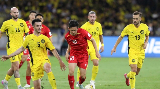 Vì sao tuyển Việt Nam thua đậm Malaysia?