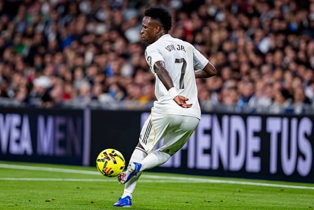 Vinicius và bước lùi để tiến xa tại Real