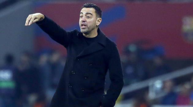 Xavi sẵn sàng đến Ngoại hạng Anh dẫn dắt MU