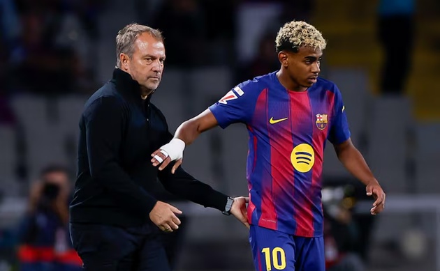 Yamal gặp rắc rối tại Barcelona, Deco can thiệp với Flick