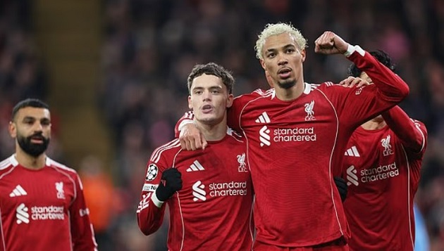 Bộ đôi Liverpool được kỳ vọng thay thế các huyền thoại