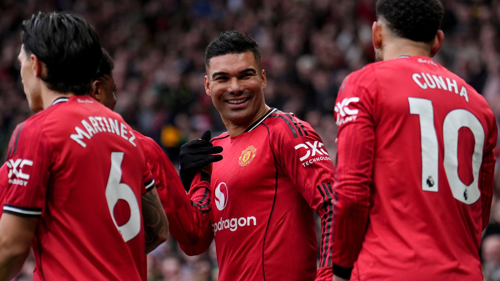 Casemiro và hành trình từ “trò cười” đến người hùng tại Old Trafford