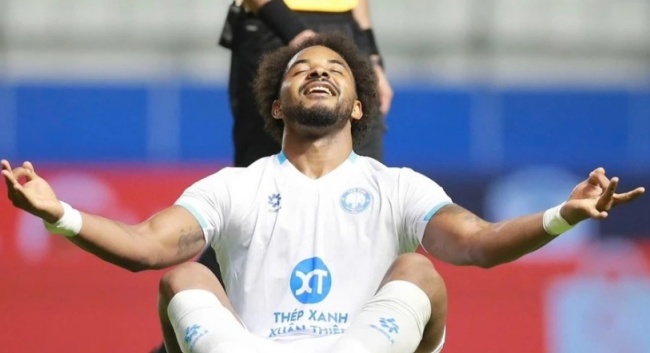 Điểm tin bóng đá Việt Nam 30/1: Xuân Son bùng nổ; Đình Bắc được vinh danh