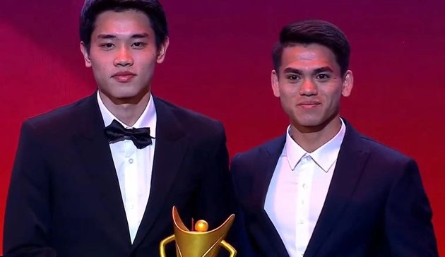 Đình Bắc nhận giải VĐV trẻ xuất sắc nhất năm