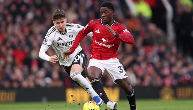 Ferdinand tiết lộ vũ khí giúp Mainoo lột xác ở MU