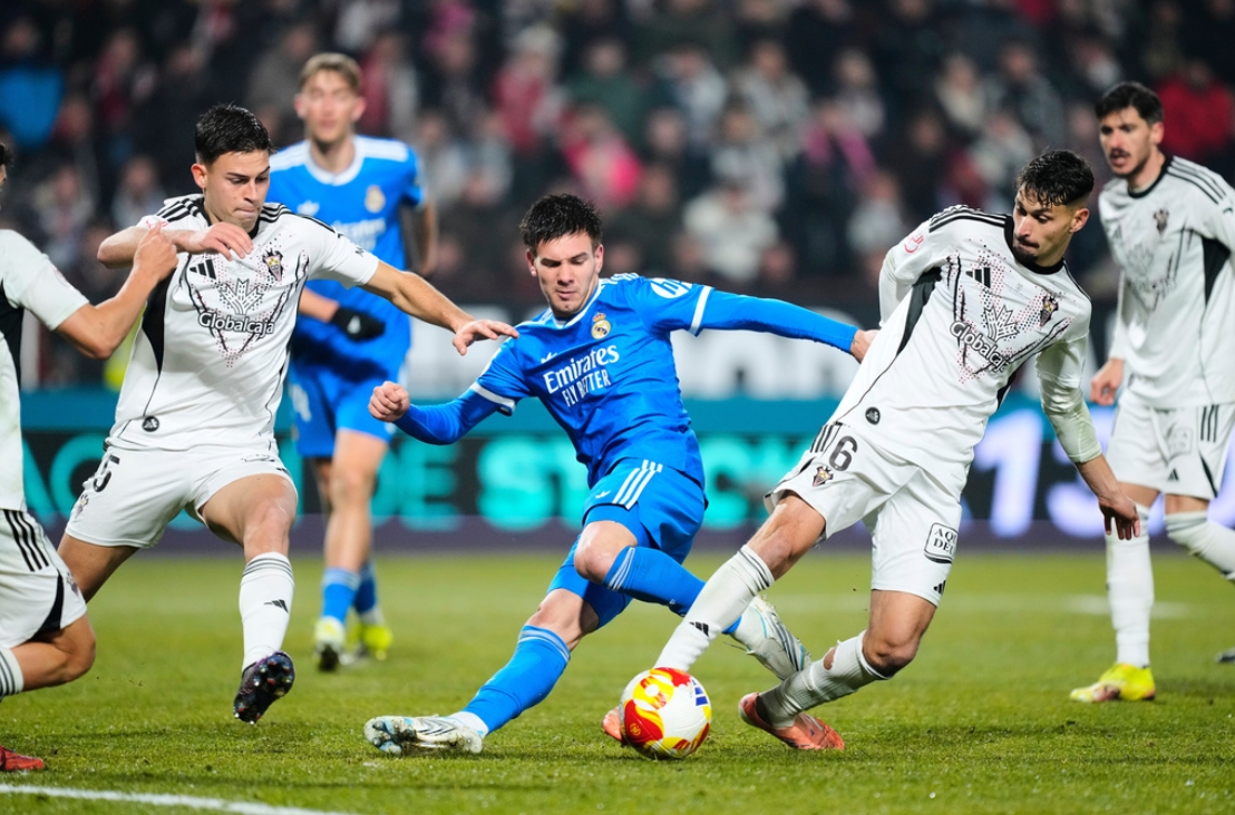 Hạ Real, HLV Albacete tuyên bố đánh bại luôn Barca