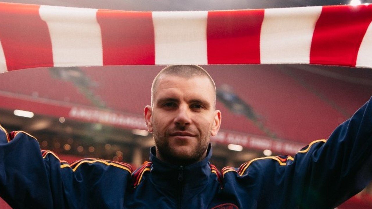 Thủ môn ĐT Indonesia tuyên bố dốc hết sức cho Ajax